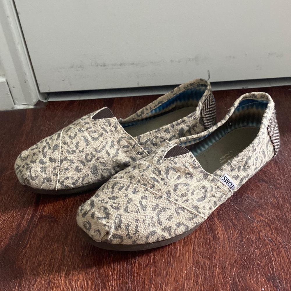 Toms leopard print classics